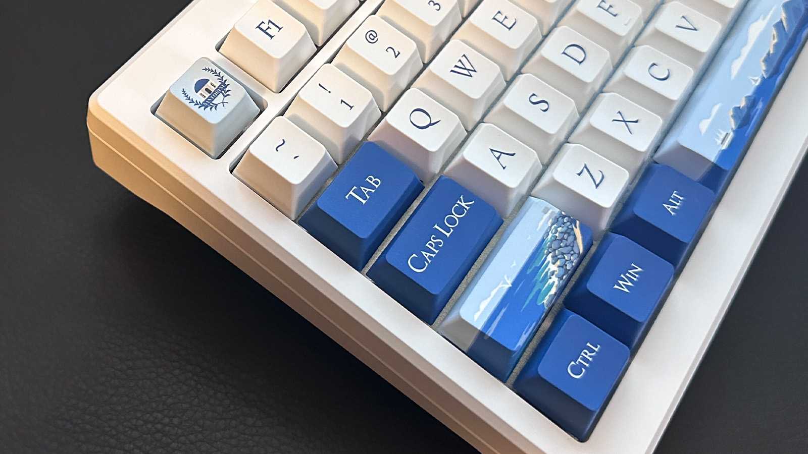 Akko Santorini keyboard