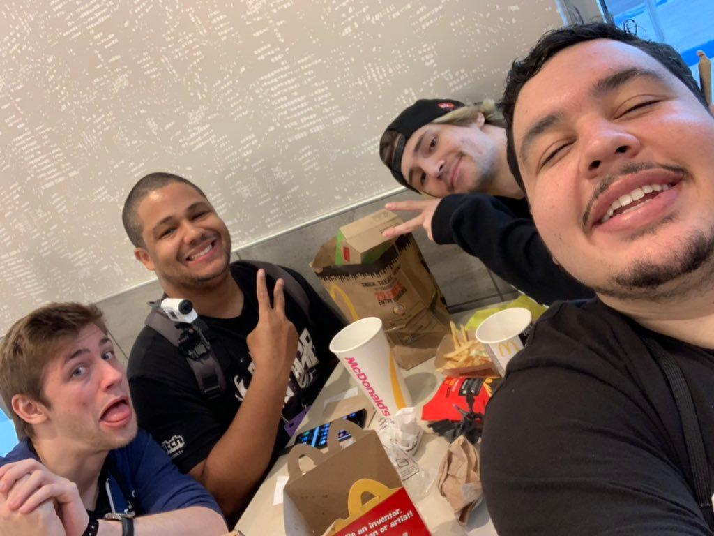 Greekgodx xQc Twichcon