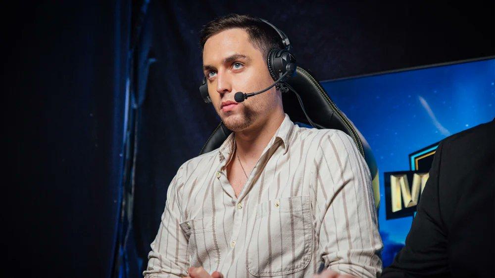 HenryG casting CS:GO at DreamHack event