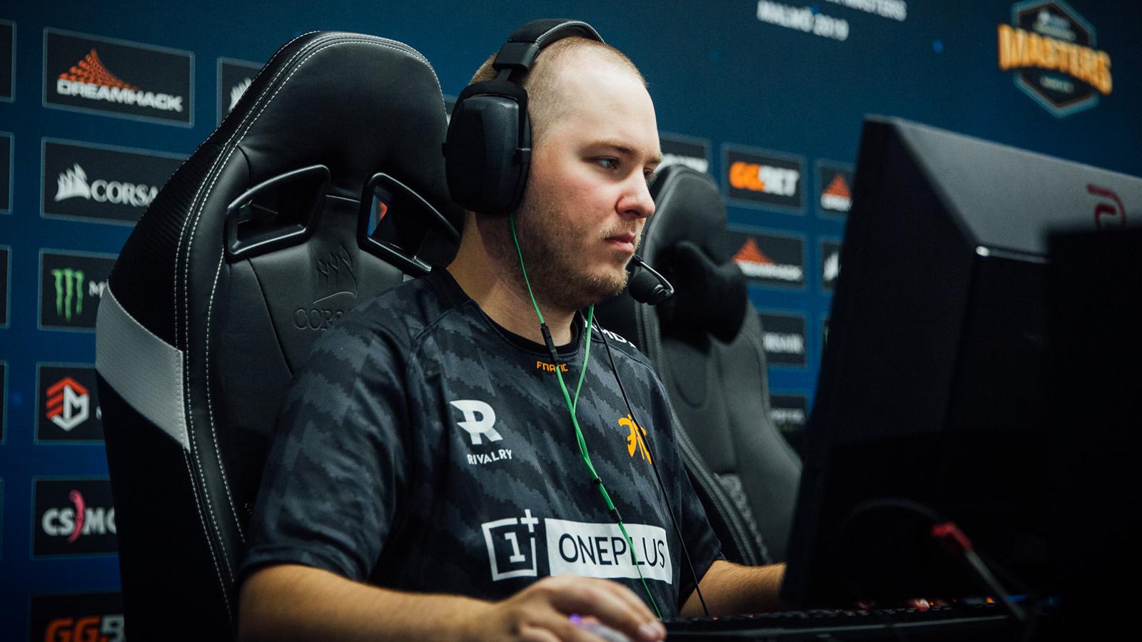 Flusha playing for Fnatic CS:GO