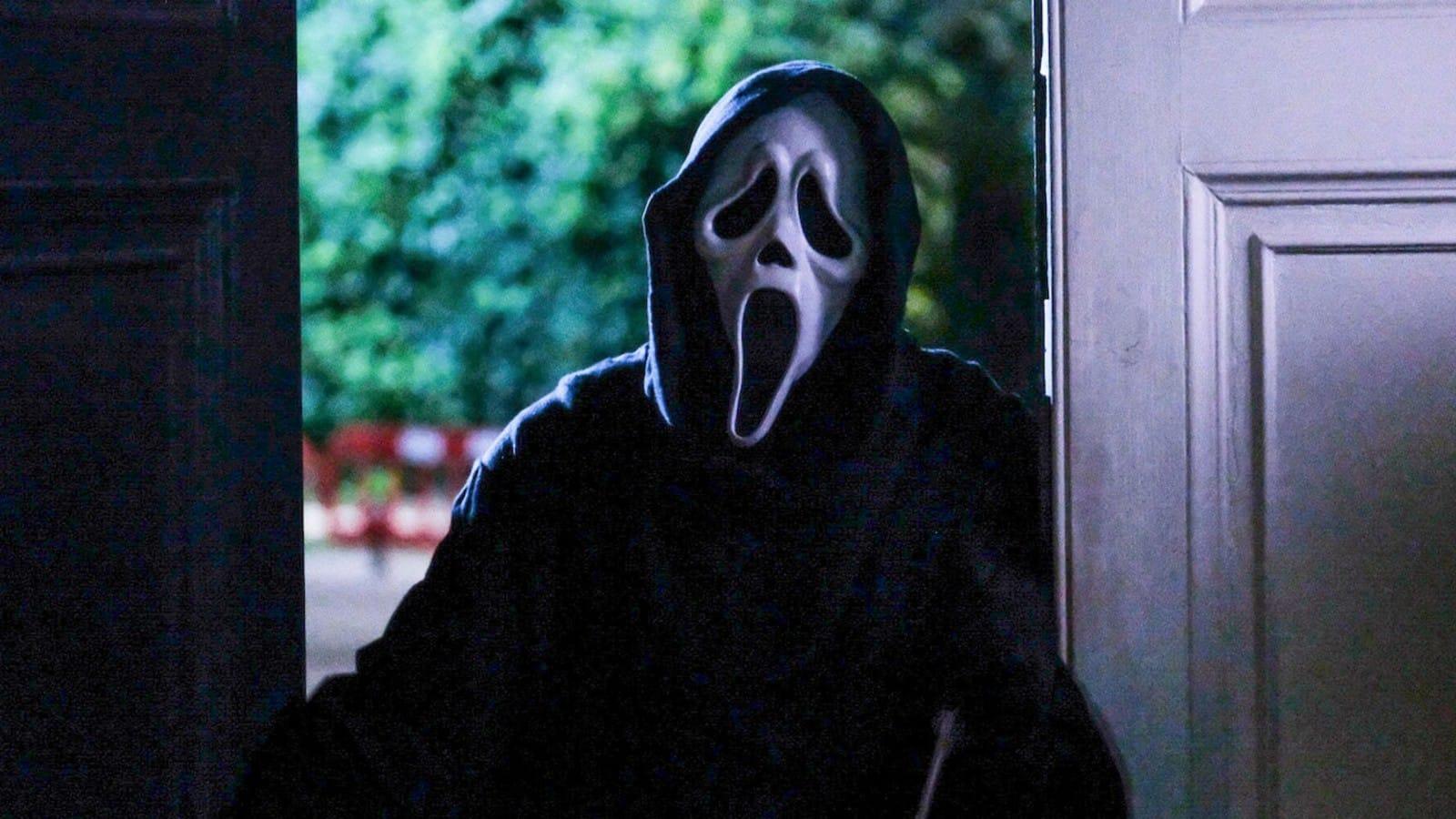 Ghostface in the horror Comedy Scream