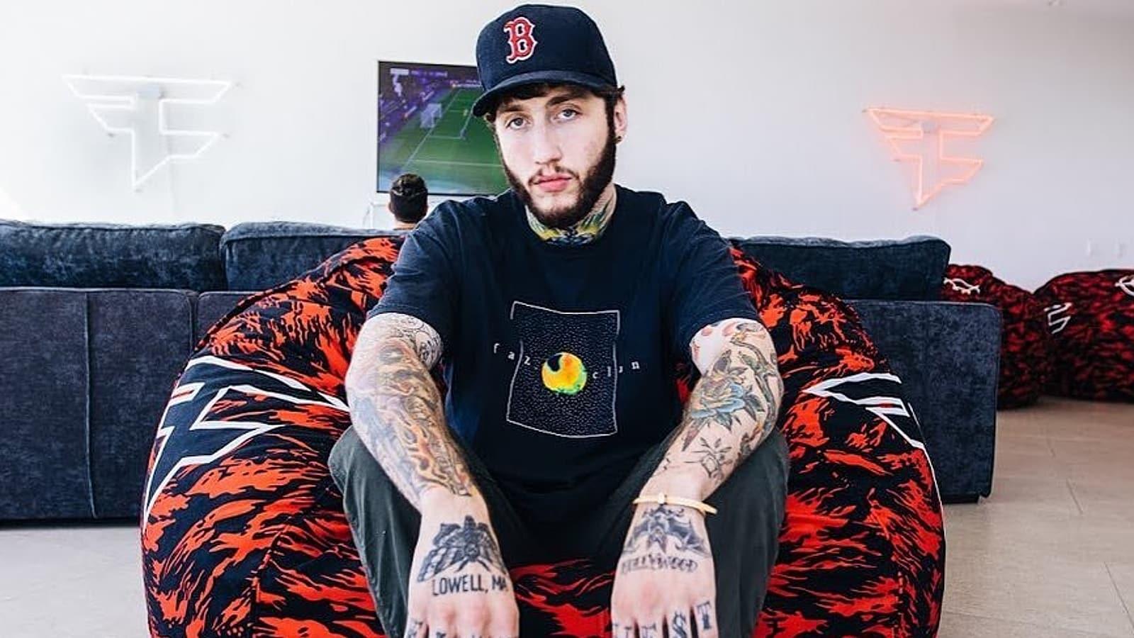 FaZe Banks on FaZe lovesac