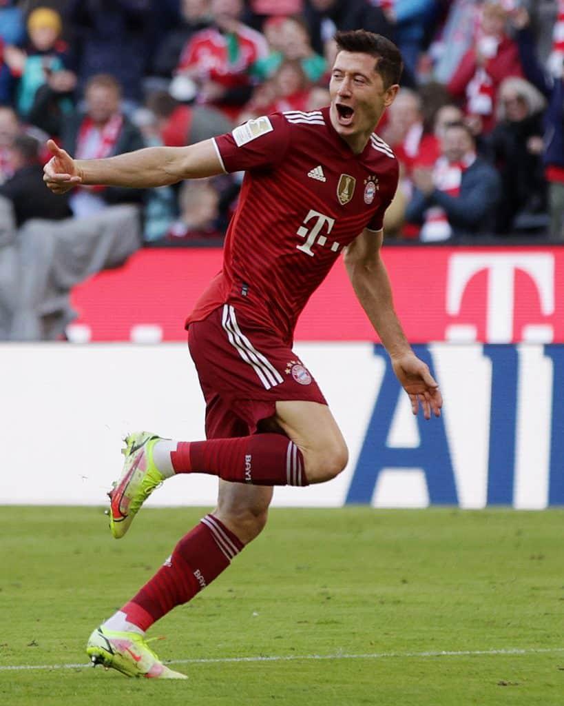 Robert Lewandowski celebrating a goal