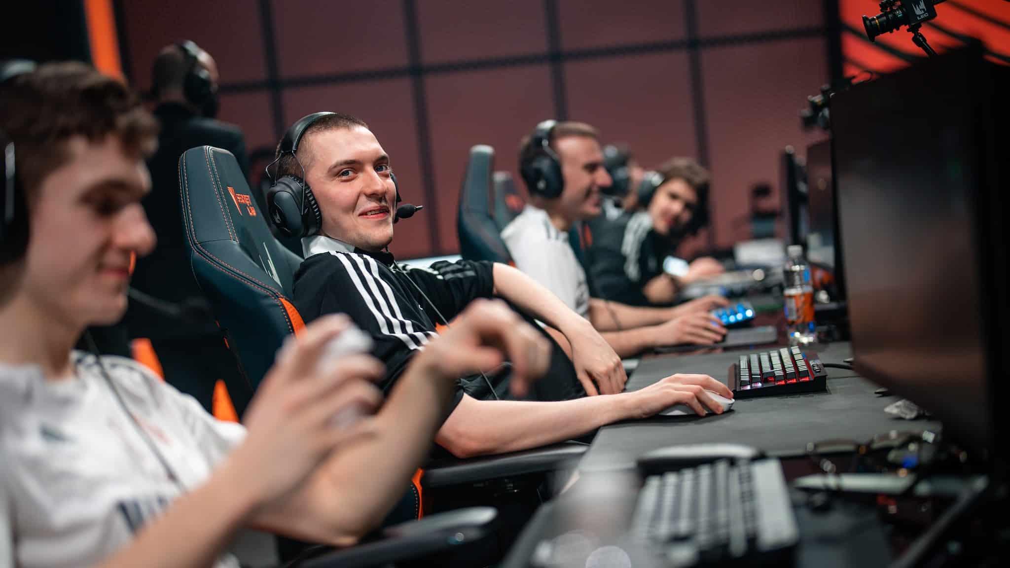 Selfmade playing for Vitality