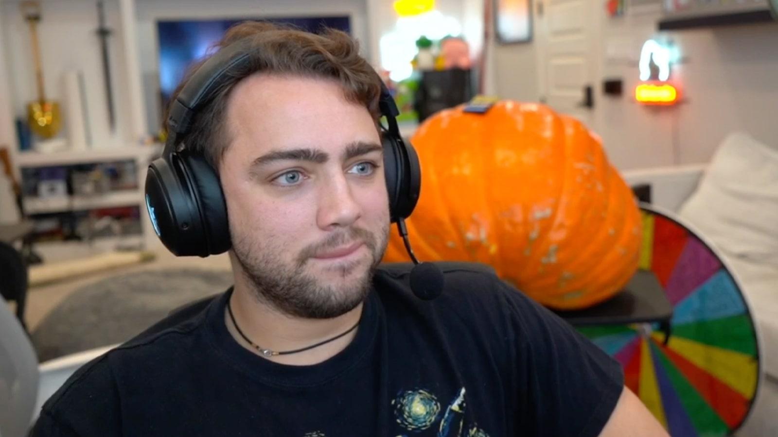 Mizkif stream less header