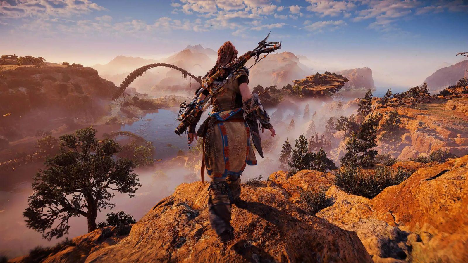 Aloy looking over map in Horizon