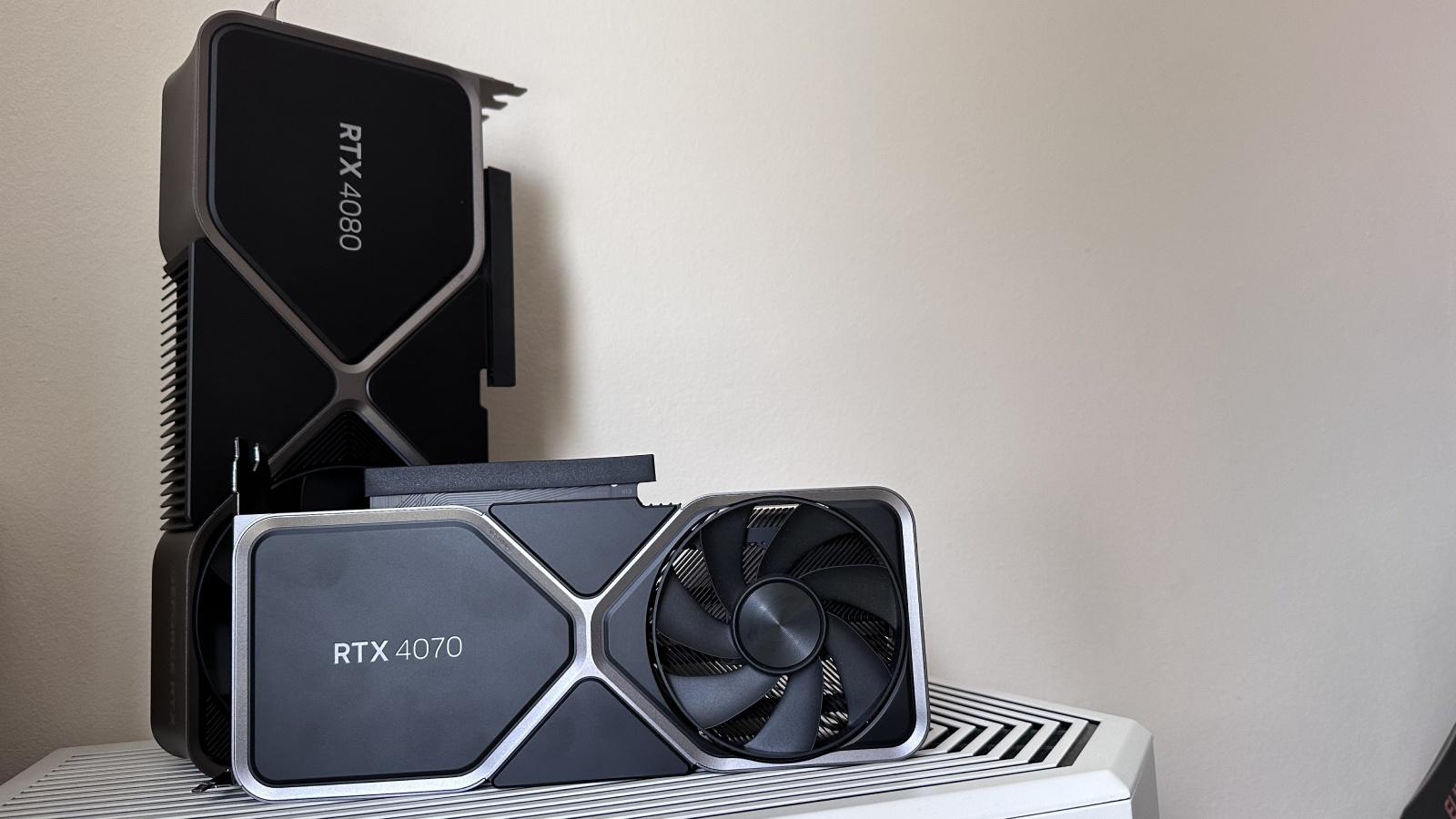 RTX 4070 next to RTX 4080