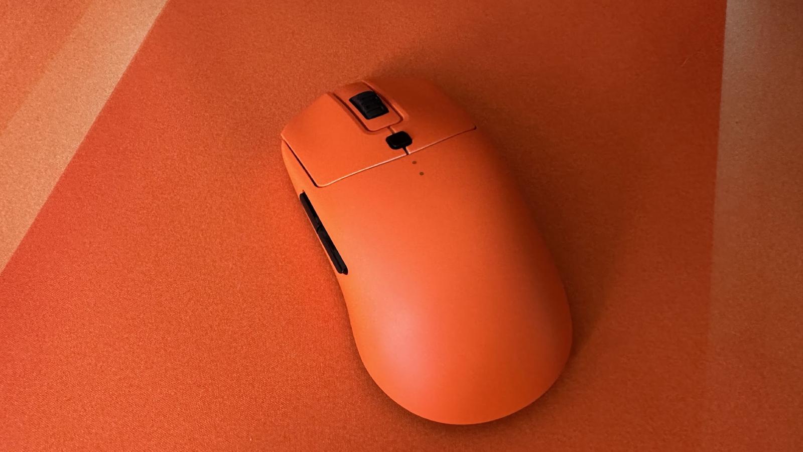 Vaxee XE mouse overhead view