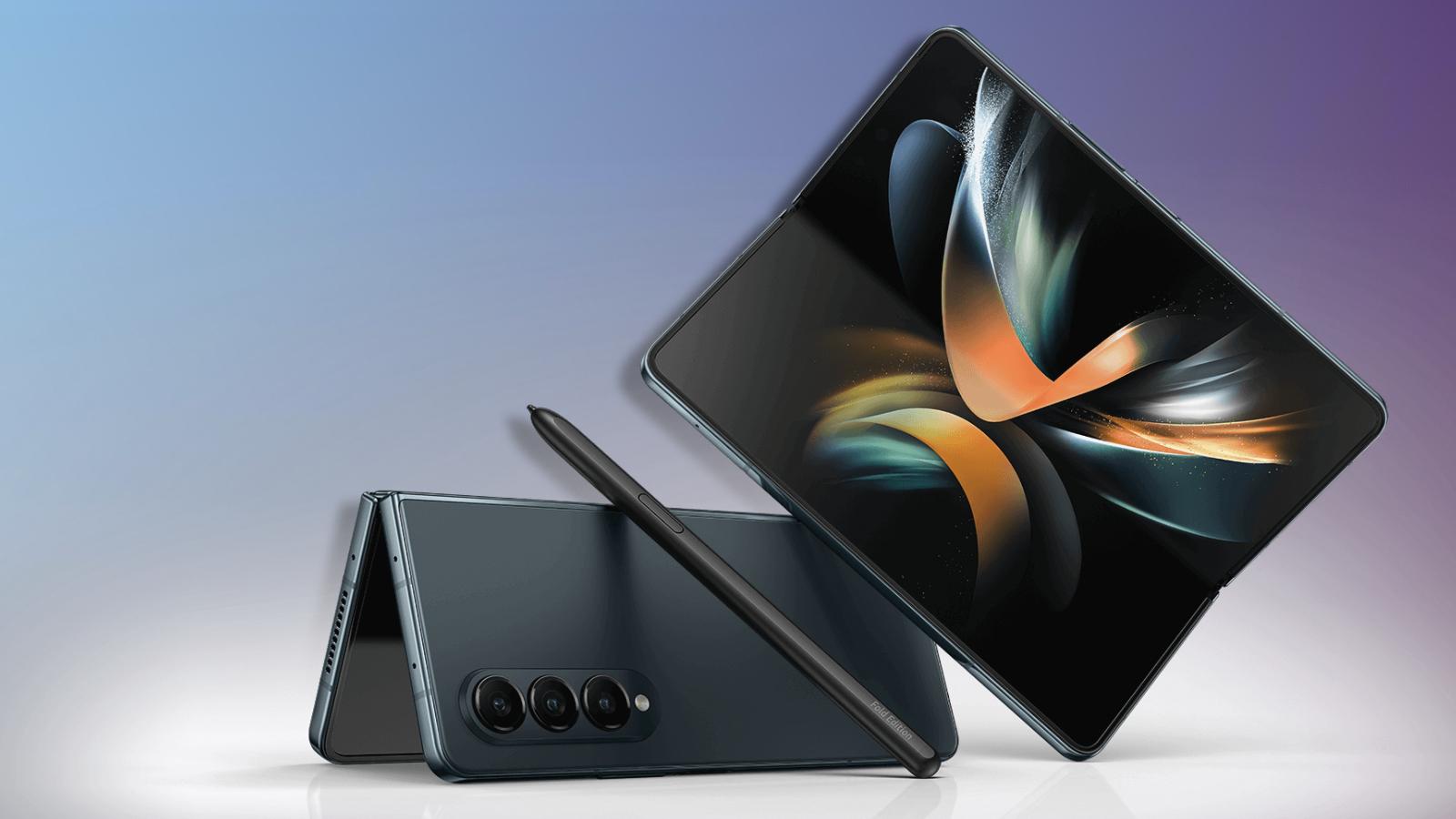 Samsung Galaxy Fold 4 and S Pen