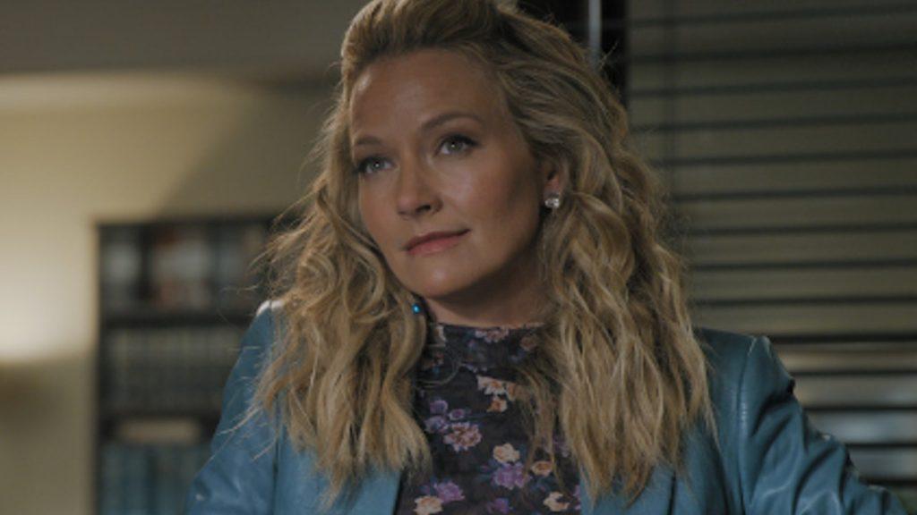 Becki Newton as Lorna in The Lincoln Lawyer