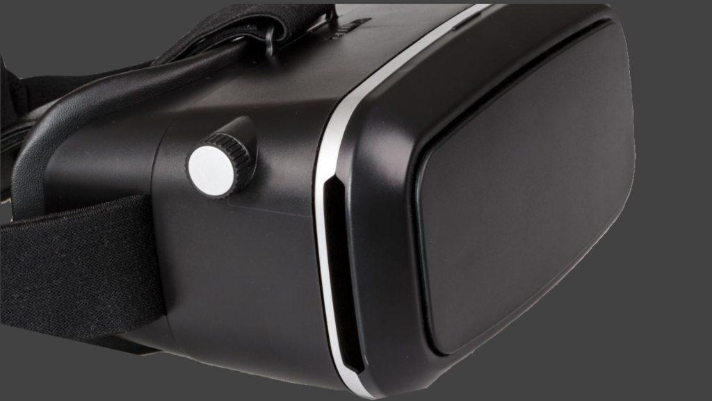 VR headset