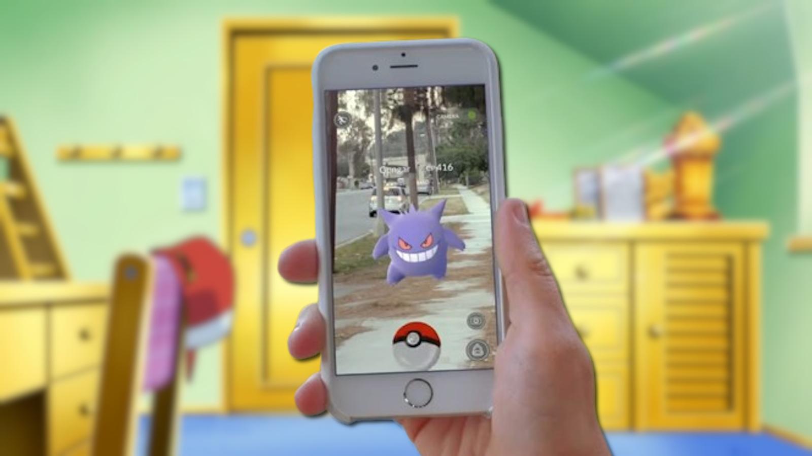 Pokemon Go gameplay in Ash's anime bedroom.