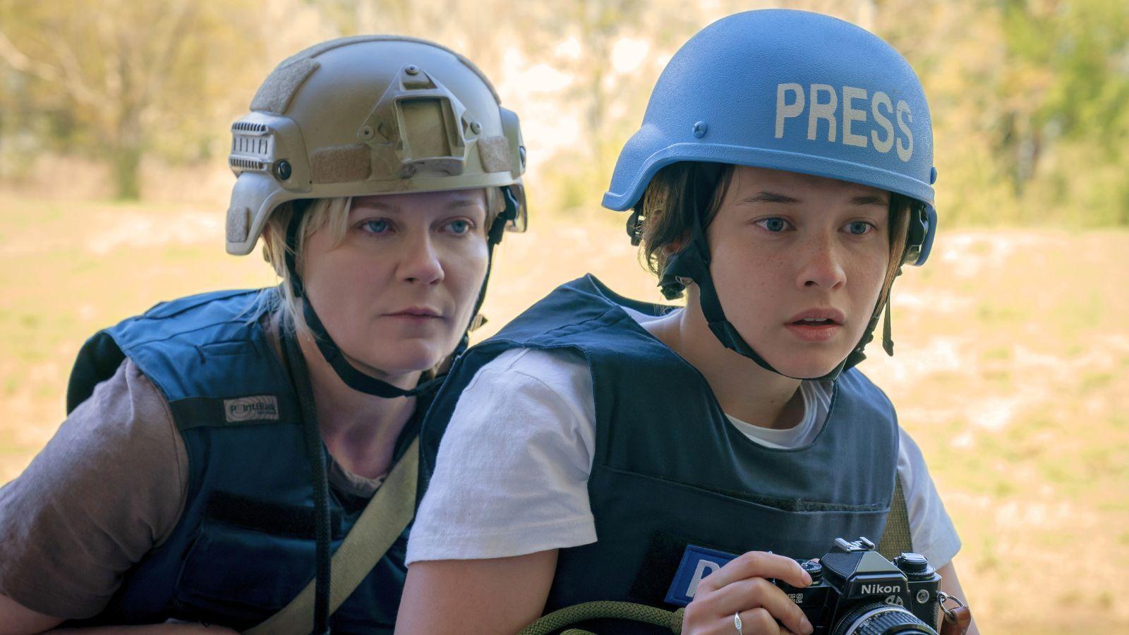 Kirsten Dunst and Cailee Spaeny in Civil War.