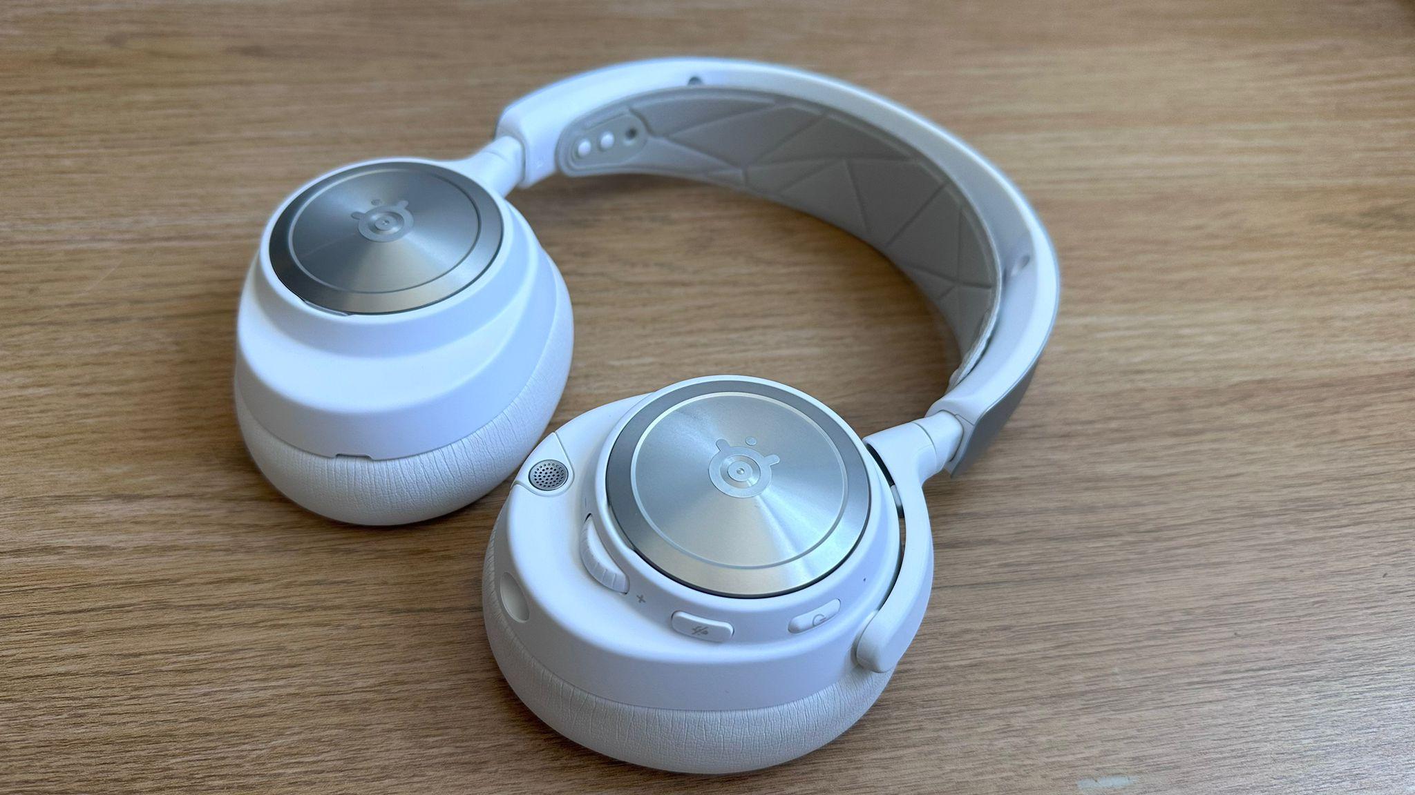 SteelSeries Arctis Nova Pro in White