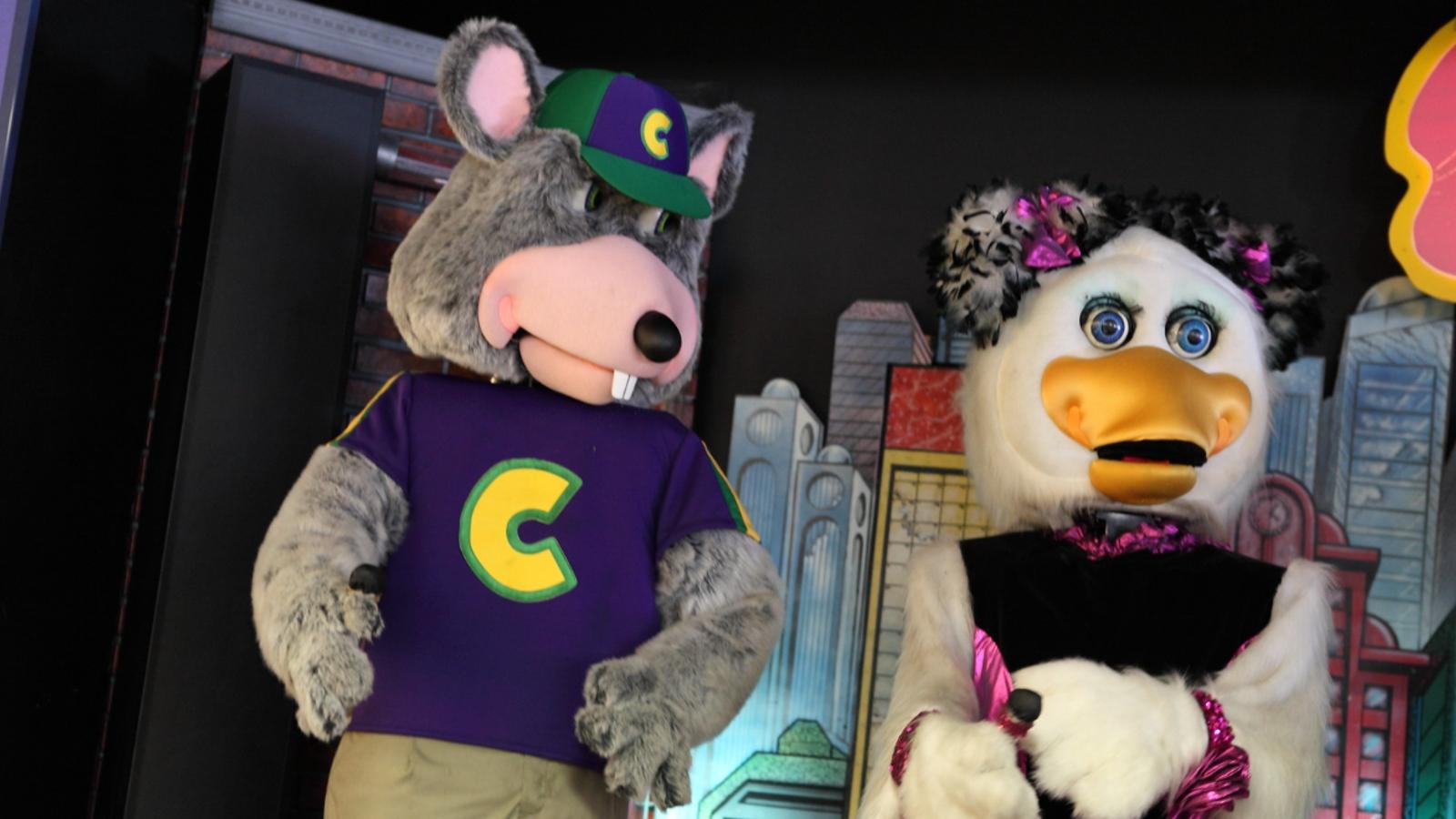 Chuck E. Cheese mascot