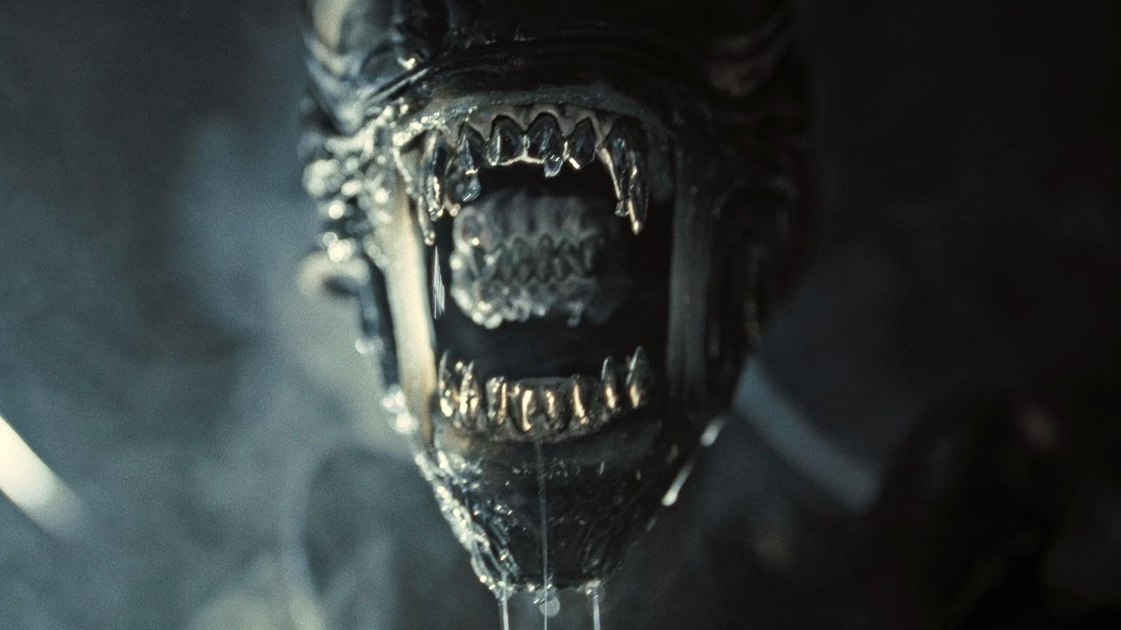 The xenomorph closing in during Alien Romulus.