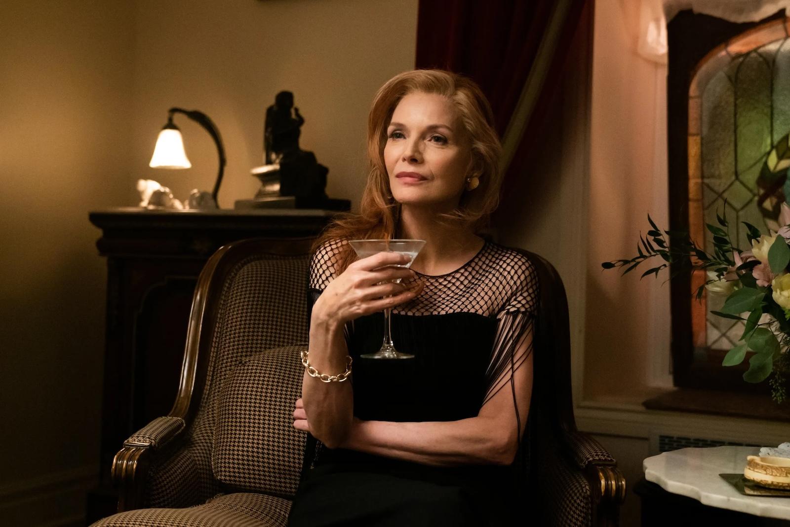 Michelle Pfeiffer in French Exit