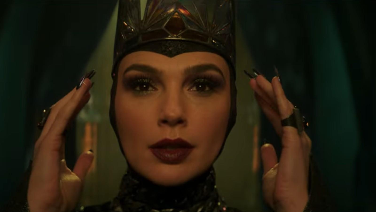 Gal Gadot as the Evil Queen in Snow White