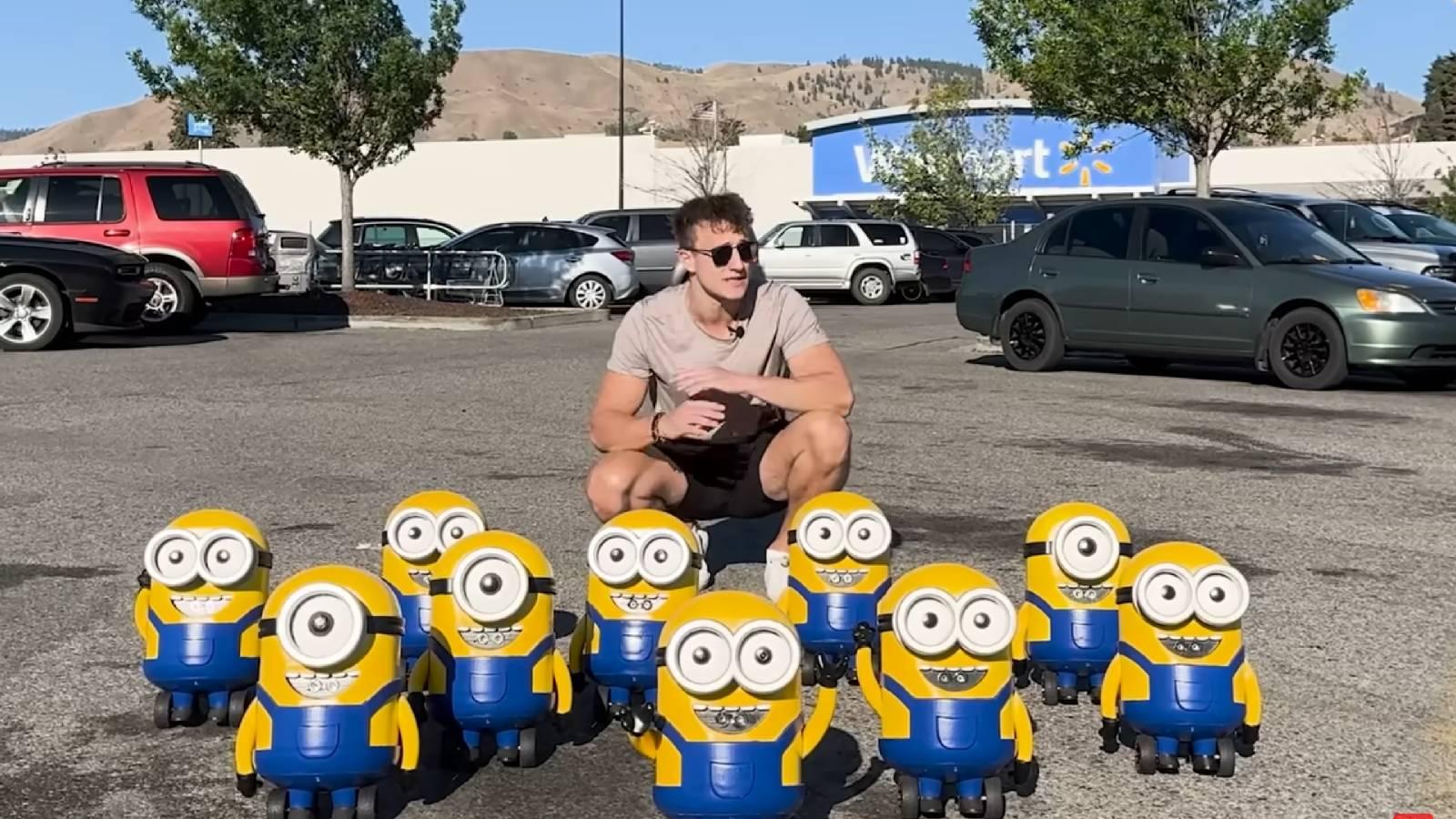 Youtuber Electo and his Minion army