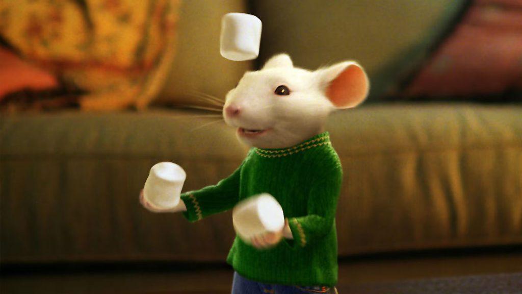 Stuart Little juggling marshmellows