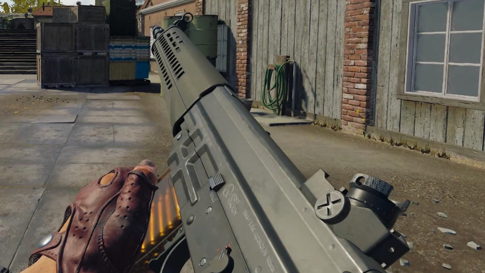 The SWAT 5.56 being inspected in Call of Duty: Warzone.