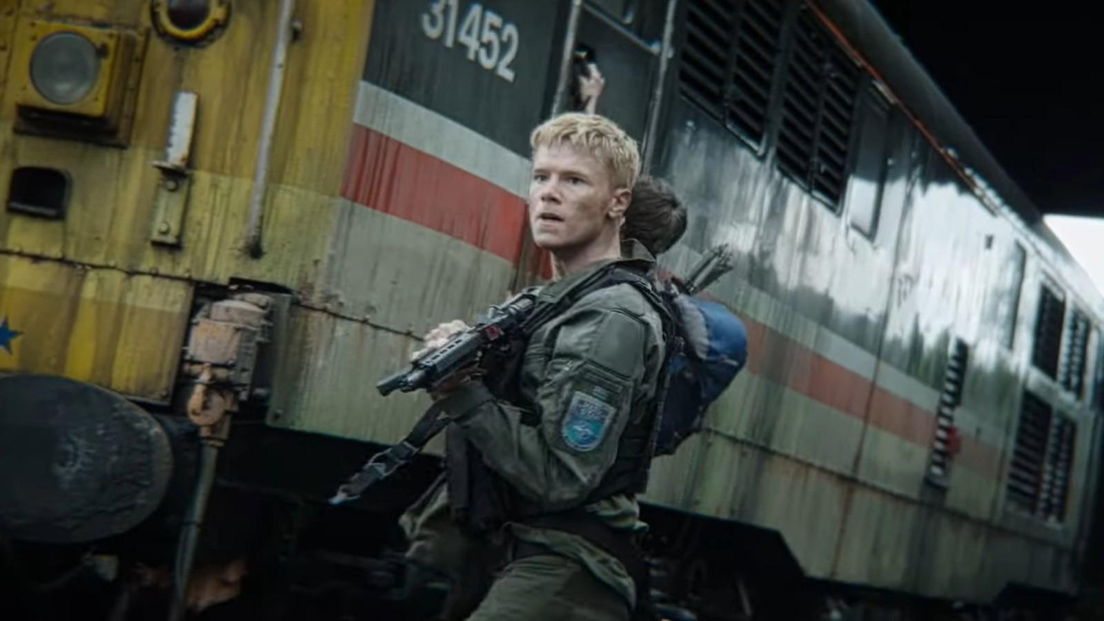 28 Years Later poem: a soldier stands by a train in 28 Years Later trailer