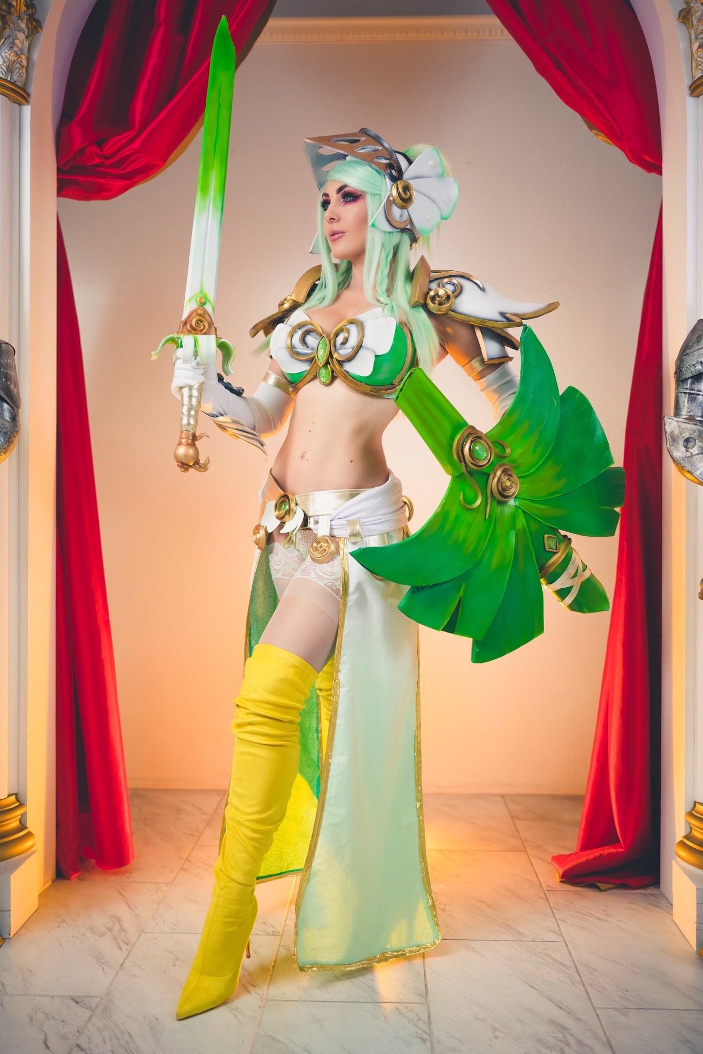 Jessica Nigri, Twitter