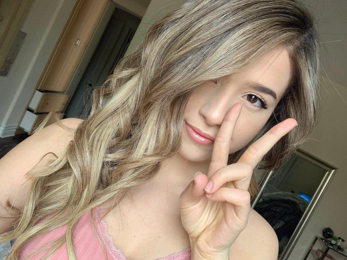 Pokimane, Twitter